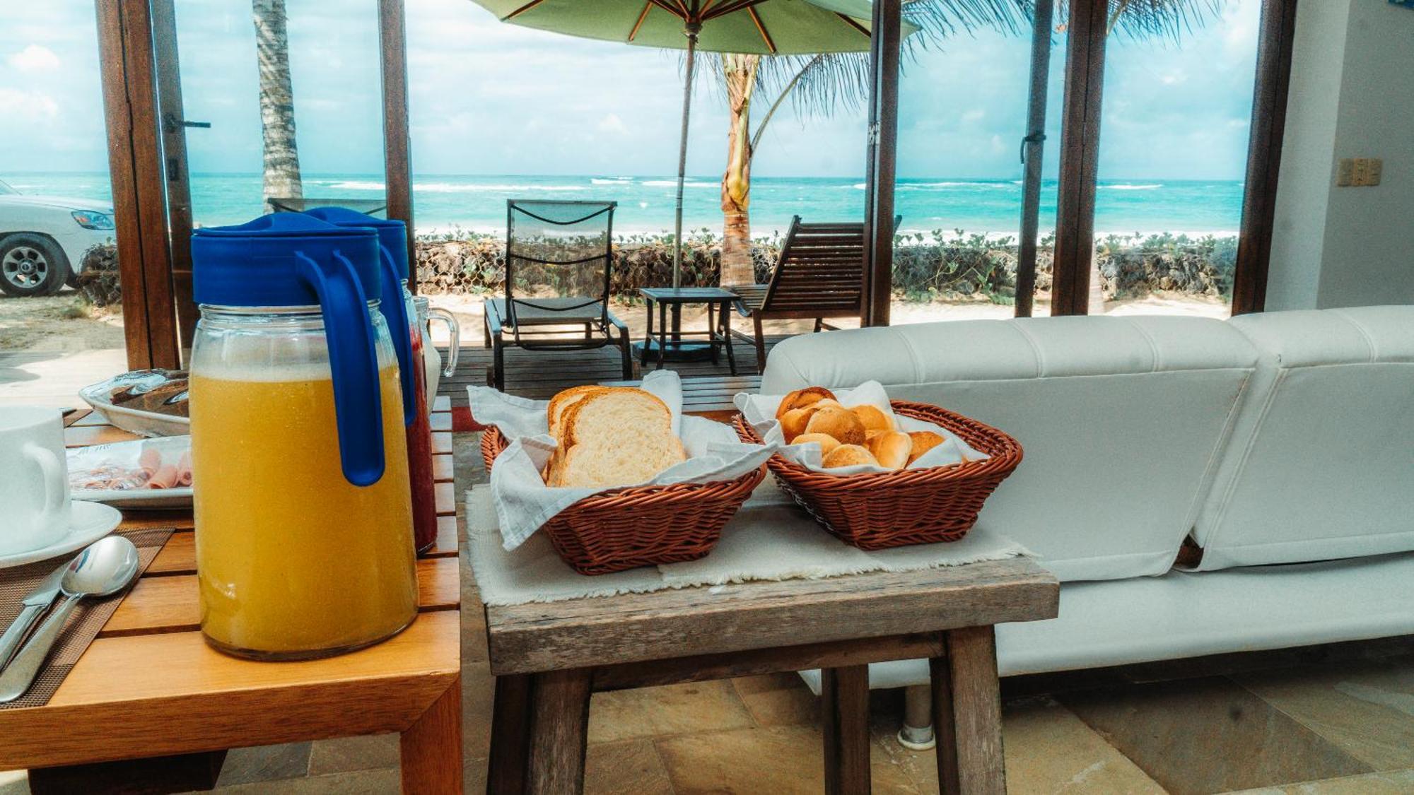 Hotel Mi Playa Galapagos Beachfront